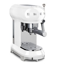 Рожковая кофеварка Smeg ECF01WHEU, белая купить в интернет-магазине с доставкой